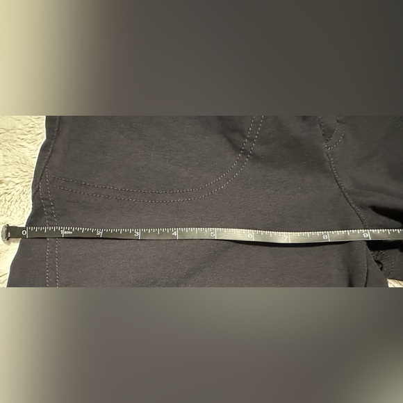 Athleta Black Women's Dipper Bermuda Shorts - Picture 9 of 16